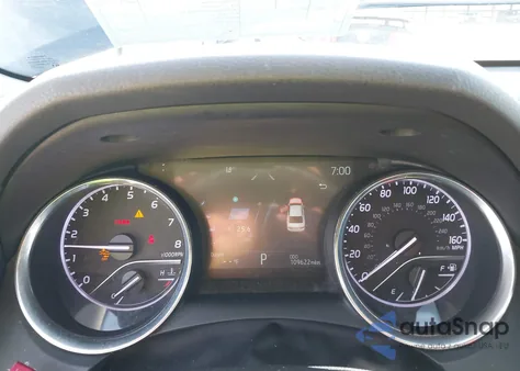 2020 Toyota Camry Le Awd z USA, uszkodzony, nr VIN 4T1C11BK1LU004968